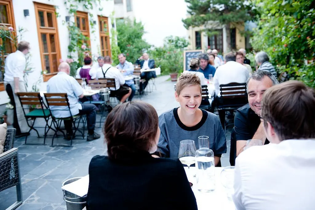 Hotel Schreiners Essen und Wohnen Wien 3*,  Österreich