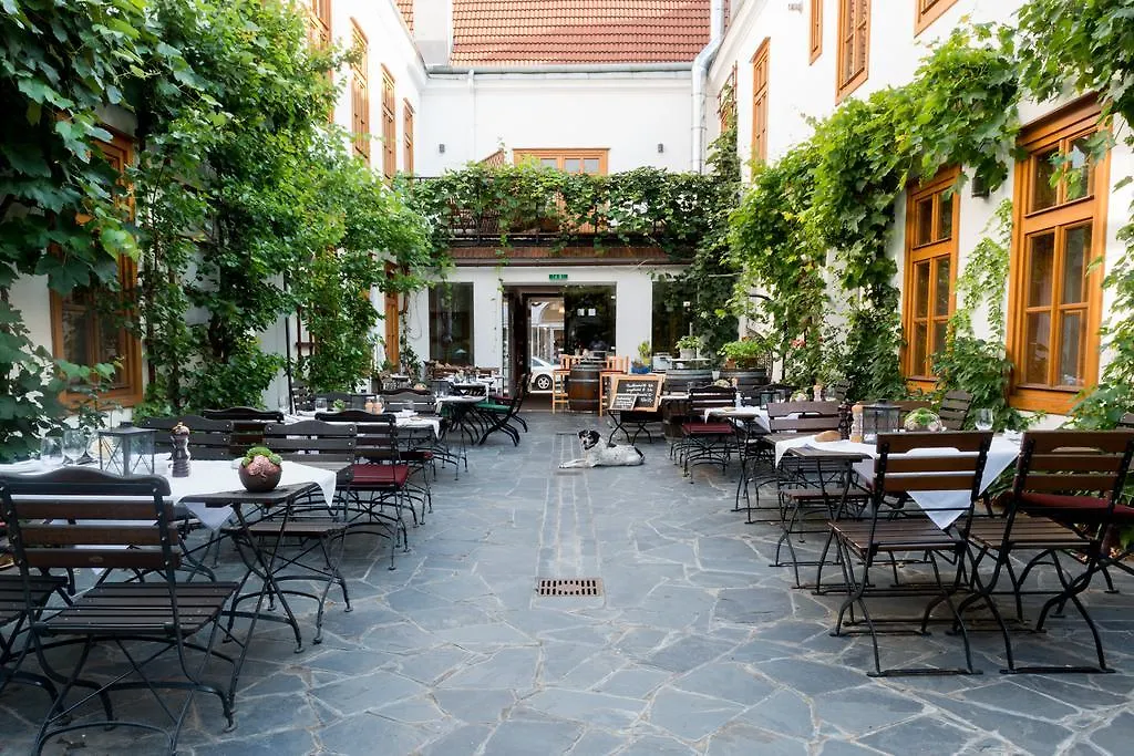 Schreiners Essen Und Wohnen Hotel Wien 3*,